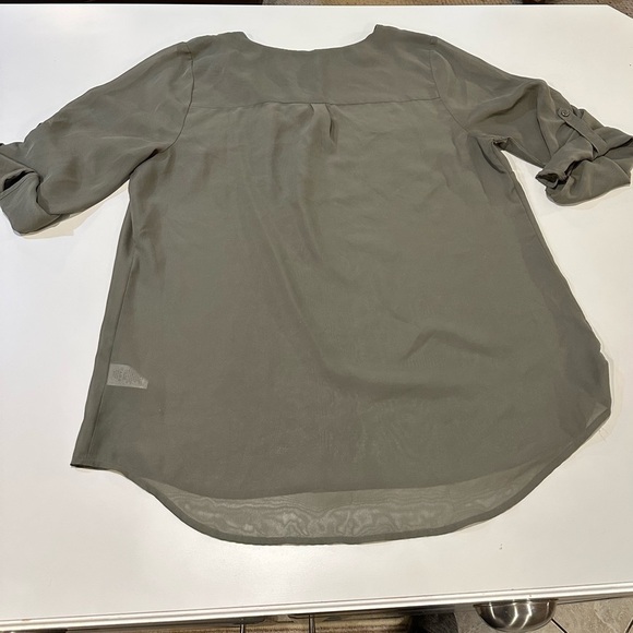 Maurice’s Olive Sheer Roll Up Sleeve Blouse Size Large (Size 1) - Picture 2 of 6